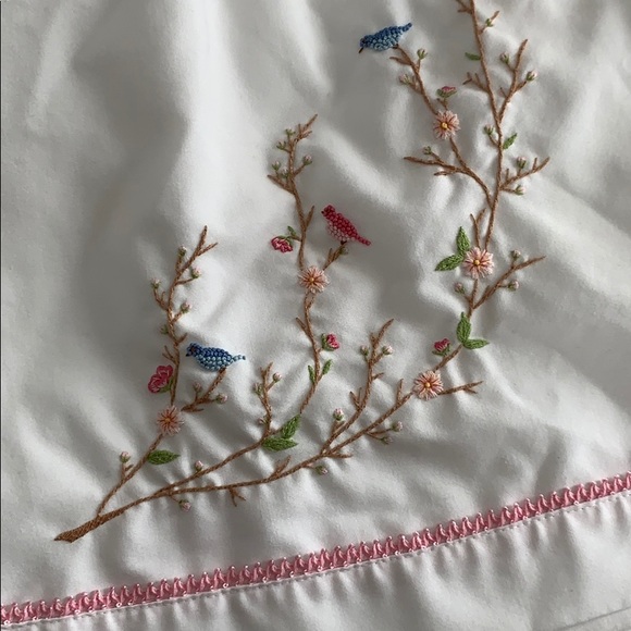 Delicate spring dress - Picture 2 of 4